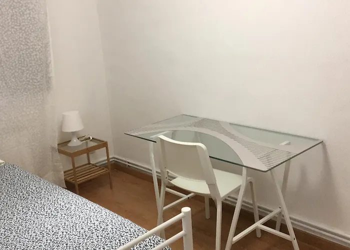 En Paseo Ramon Y Cajal * Huesca