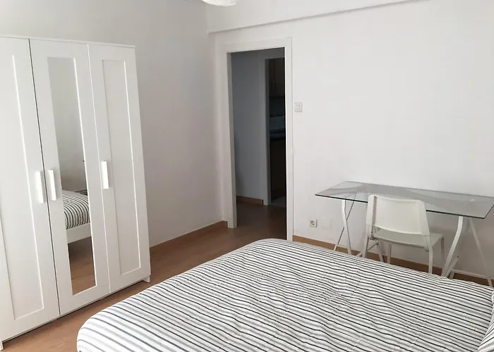 En Paseo Ramon Y Cajal Lägenhet